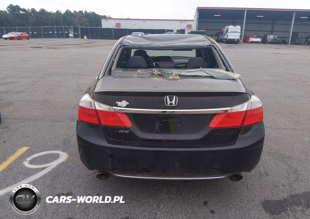2015 Honda Accord Sport VIN:1HGCR2F50FA027625 - 17