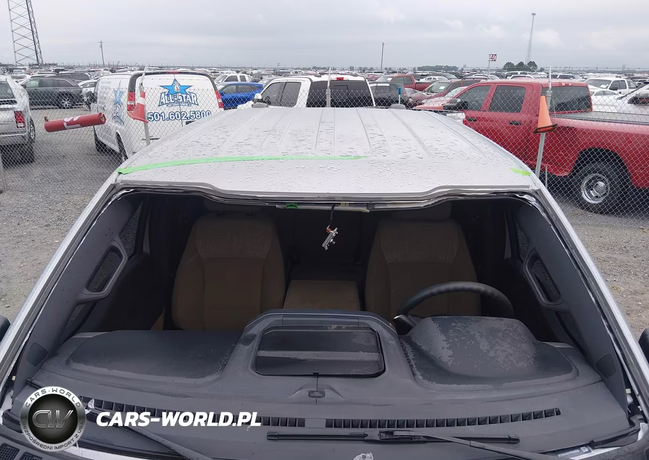 2023 Ford F-150 VIN:1FTFW1E81PKE39266 - 17