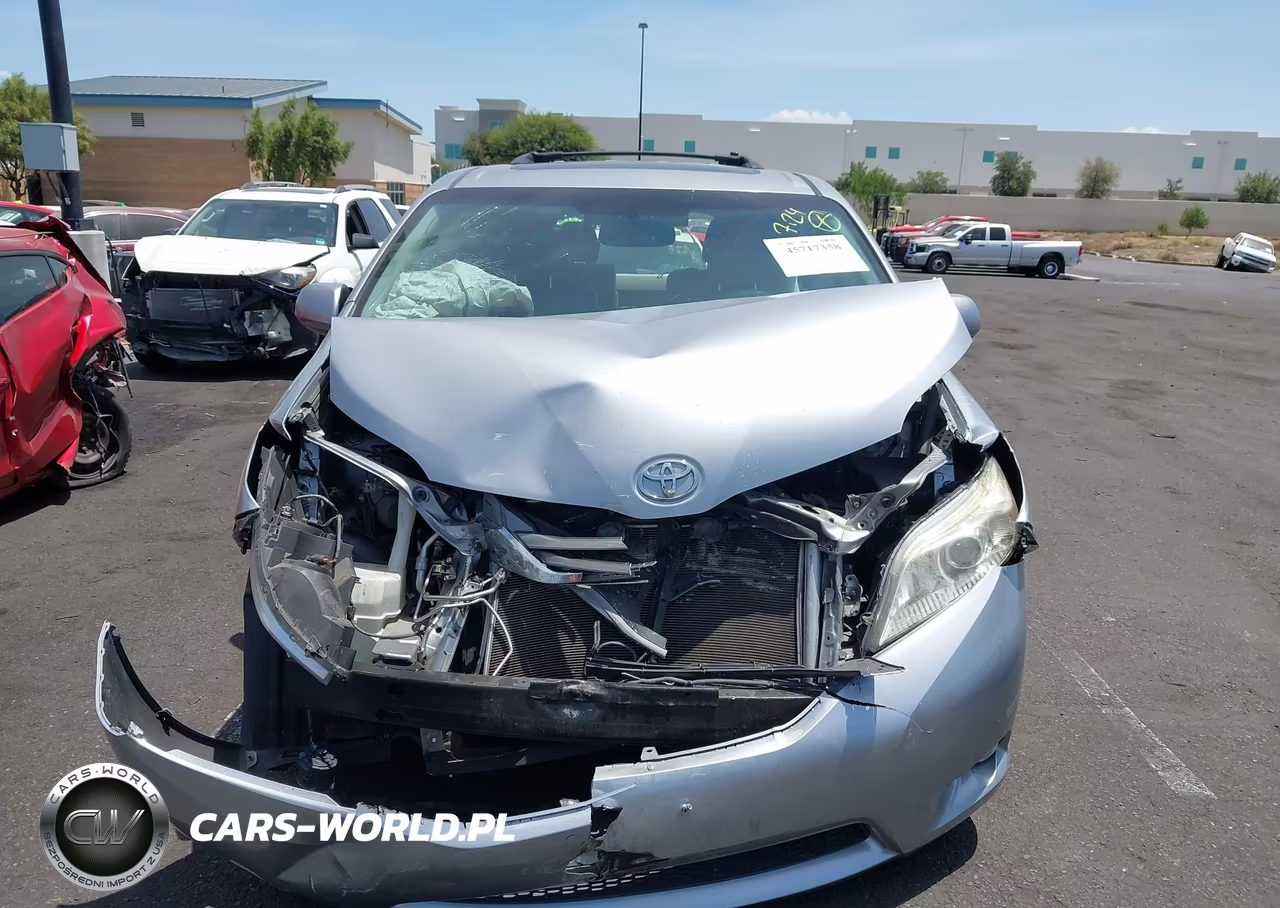2013 Toyota Sienna Xle V6 8 Passenger VIN:5TDYK3DC3DS367013 - 12