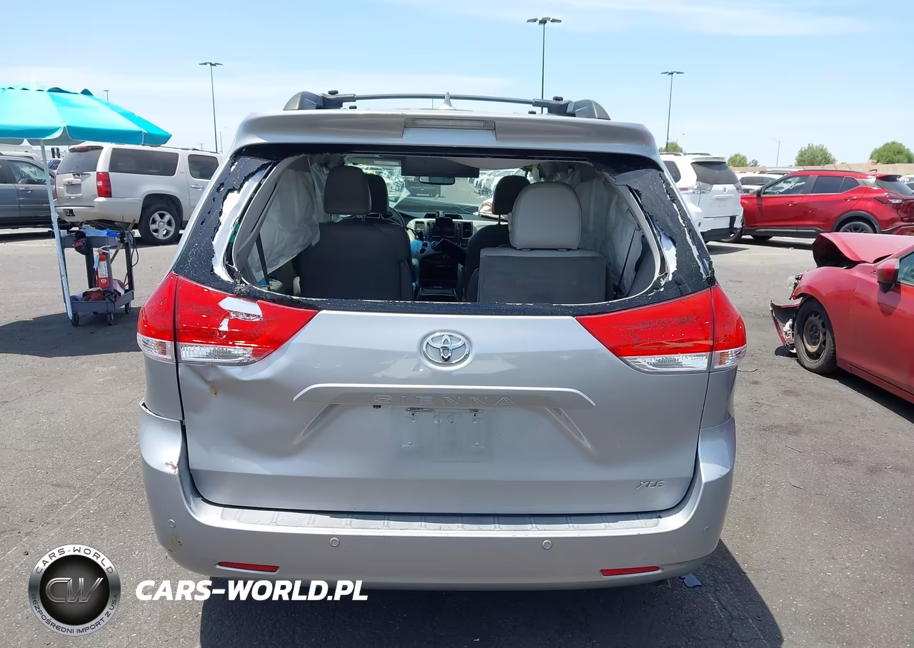 2013 Toyota Sienna Xle V6 8 Passenger VIN:5TDYK3DC3DS367013 - 16