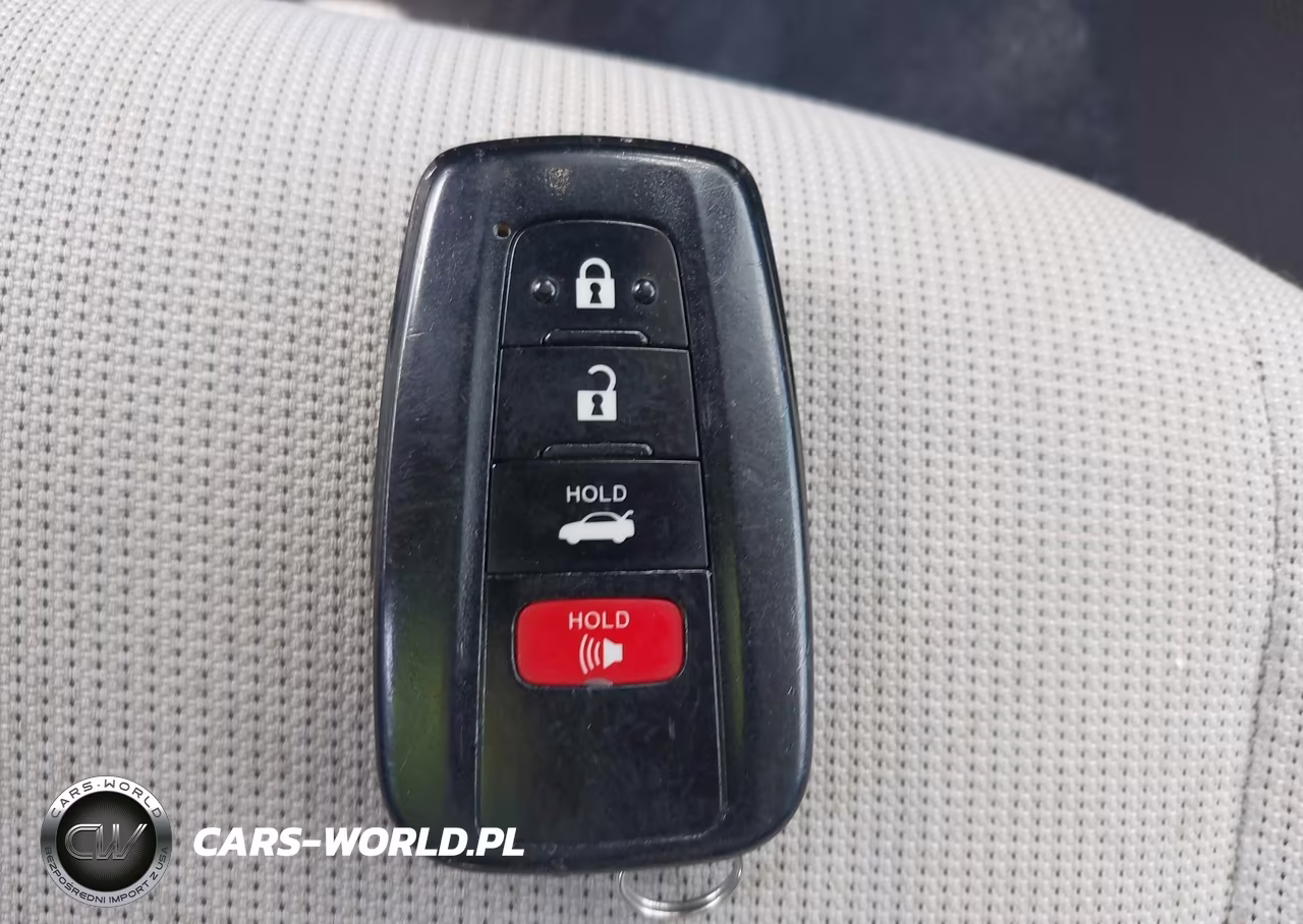 2020 Toyota Corolla Hybrid Le VIN:JTDEBRBE8LJ017575 - 11