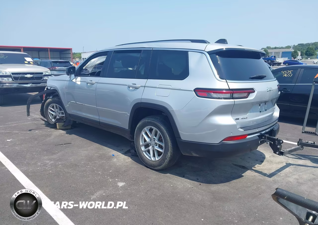 2021 Jeep Grand Cherokee L Laredo 4X4 VIN:1C4RJKAG9M8179870 - 3