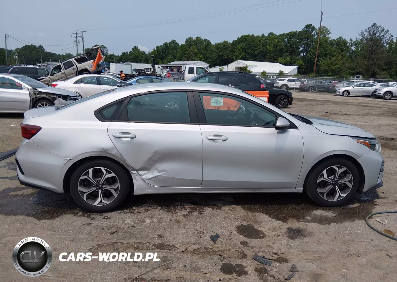 2021 Kia Forte Lxs VIN:3KPF24AD4ME369826 - 13