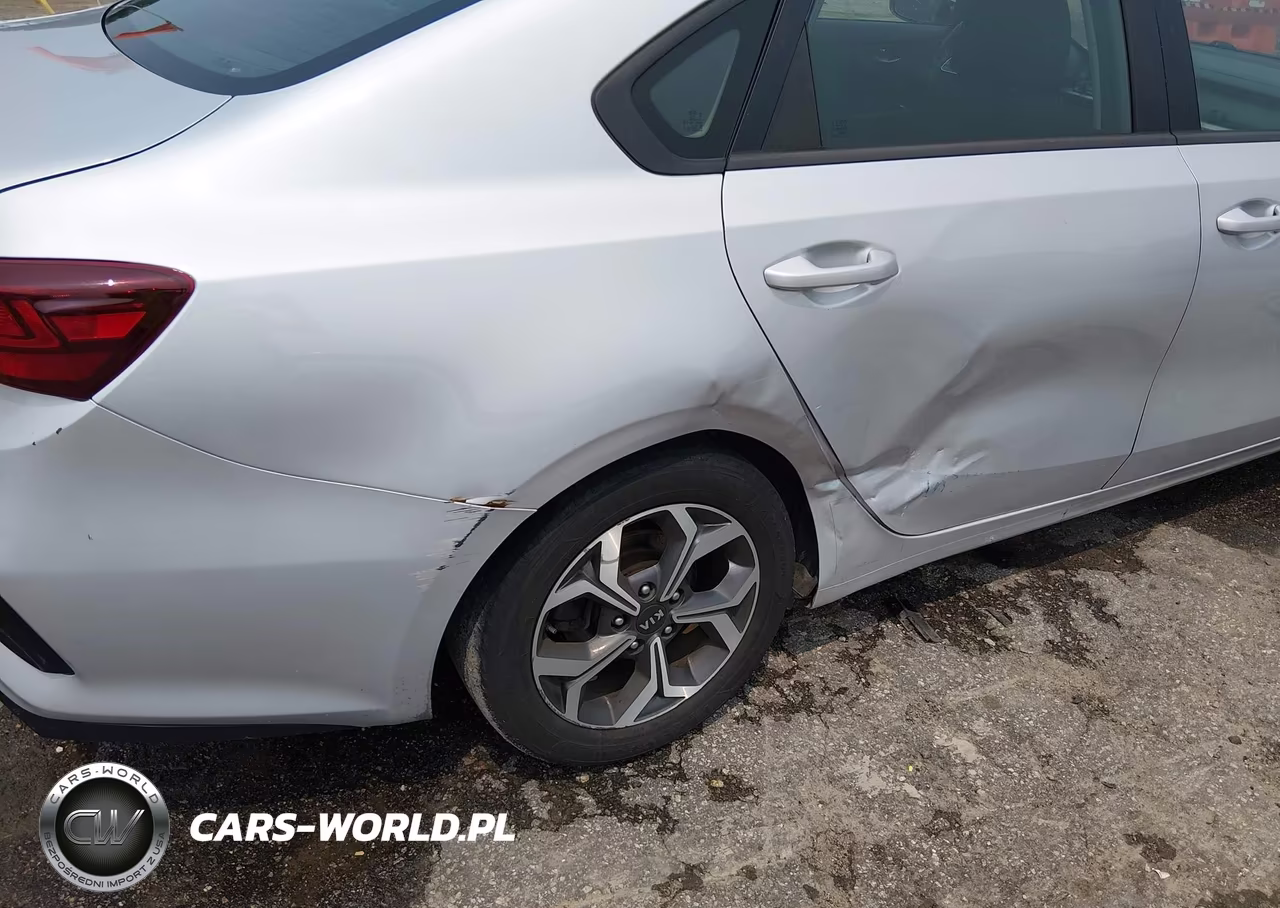 2021 Kia Forte Lxs VIN:3KPF24AD4ME369826 - 6