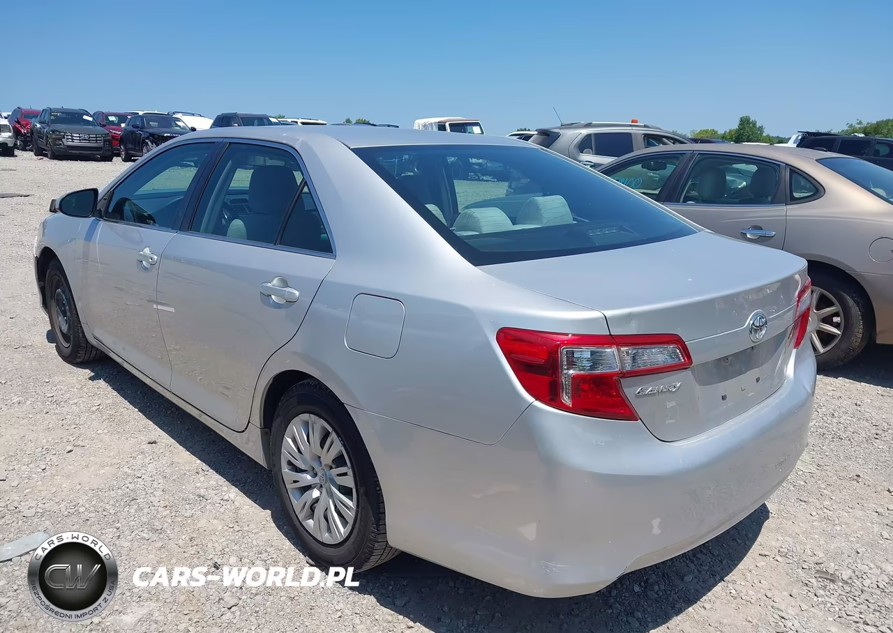 2014 Toyota Camry L VIN:4T4BF1FK5ER351574 - 14