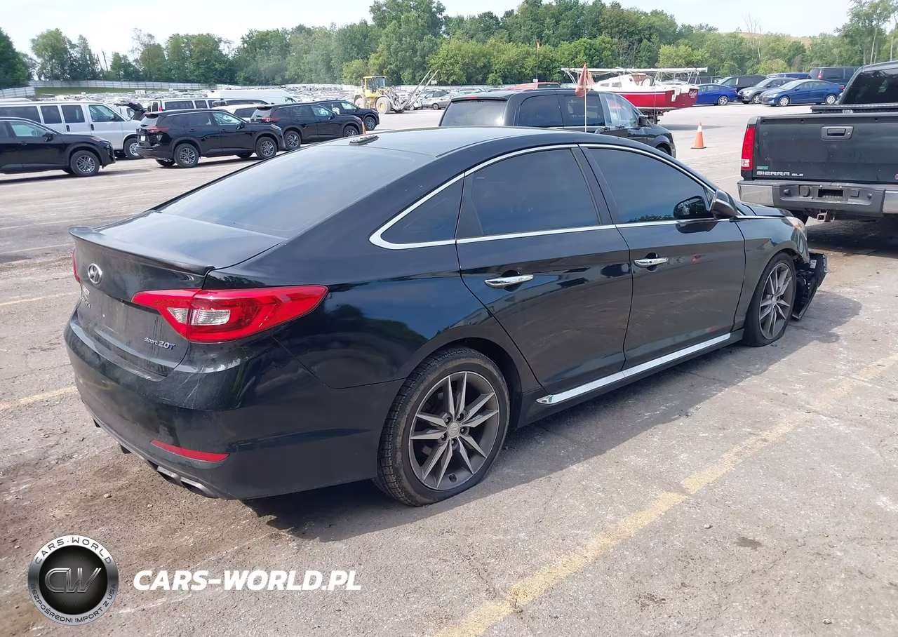 2015 Hyundai Sonata Sport 2.0T VIN:5NPE34AB1FH208484 - 4