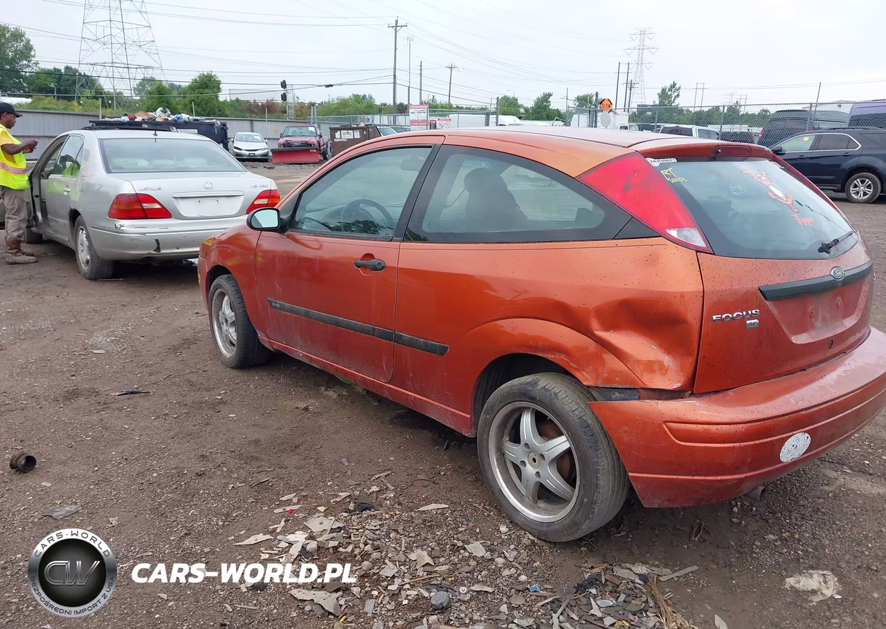 2005 Ford Focus Zx3 VIN:3FAFP31N45R121791 - 3