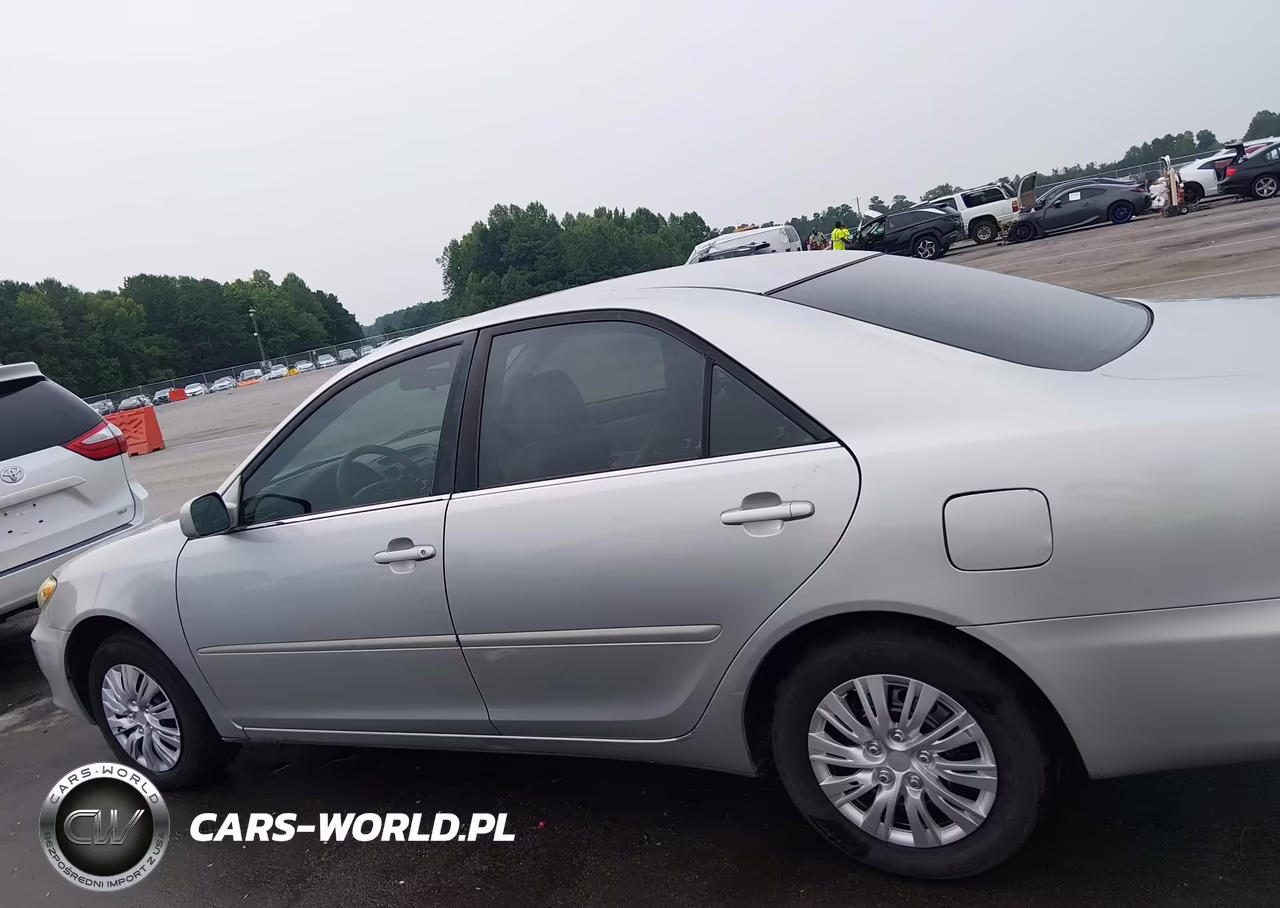 2005 Toyota Camry Le VIN:4T1BE30KX5U091738 - 14
