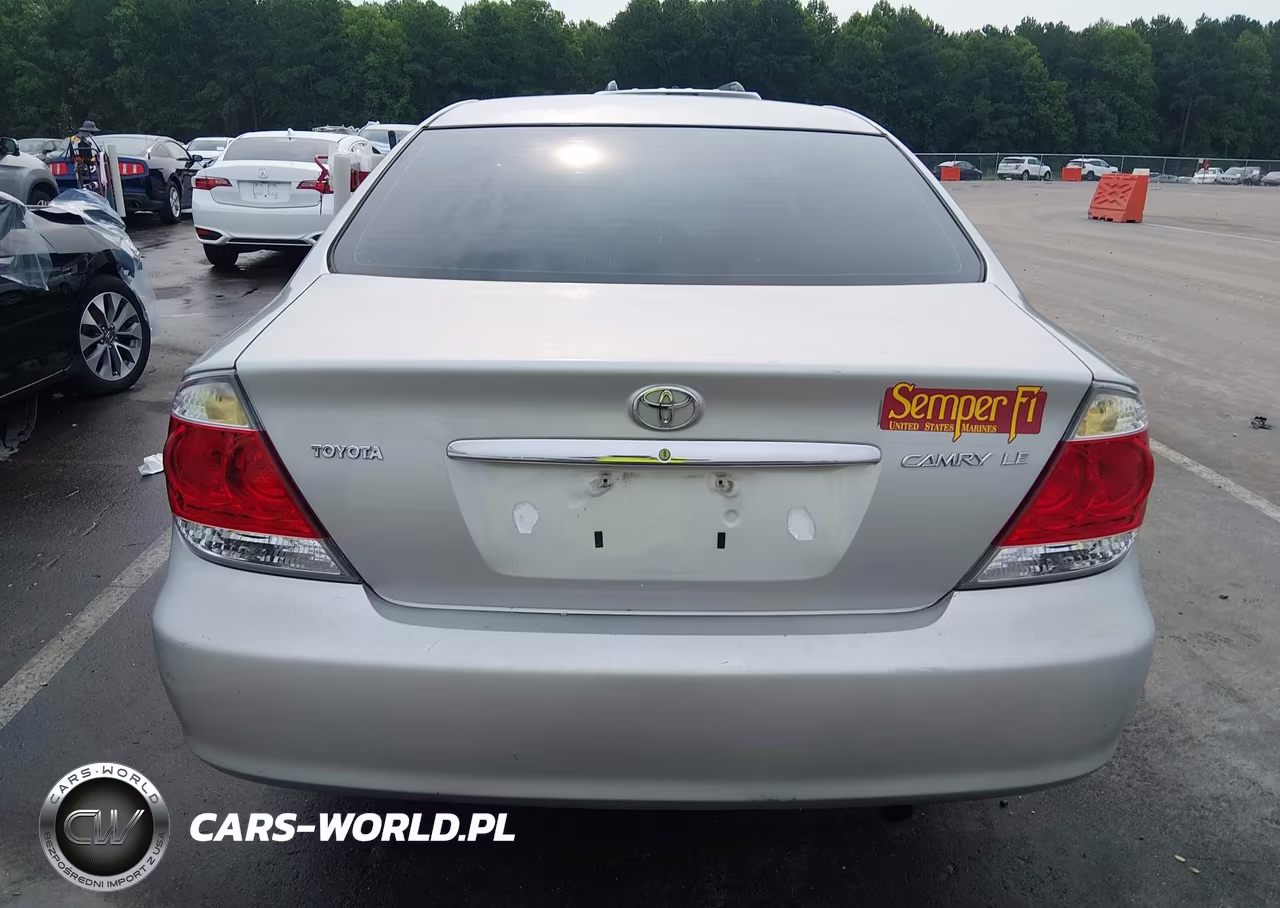 2005 Toyota Camry Le VIN:4T1BE30KX5U091738 - 16