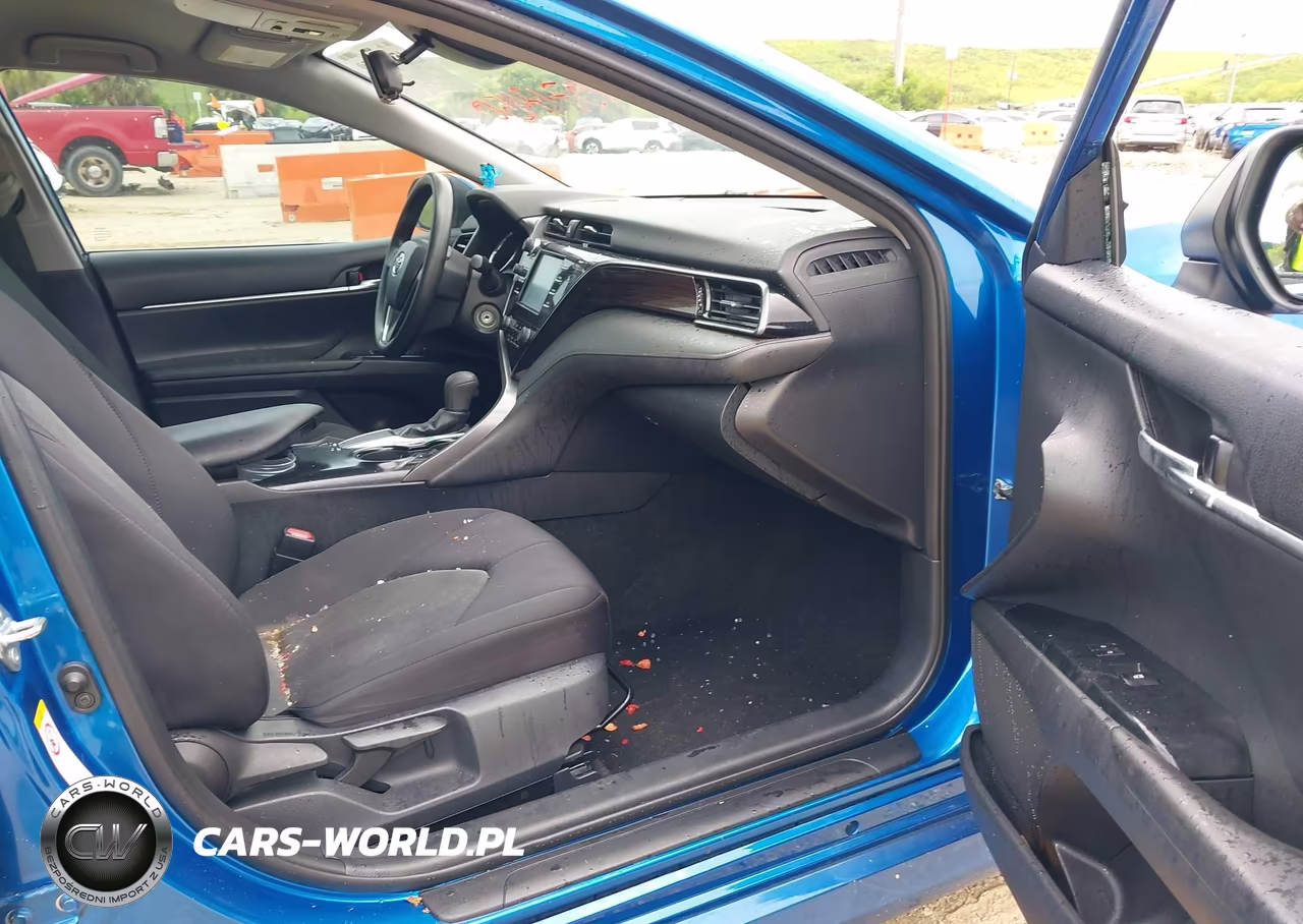 2019 Toyota Camry Le VIN:4T1B11HK4KU175716 - 5