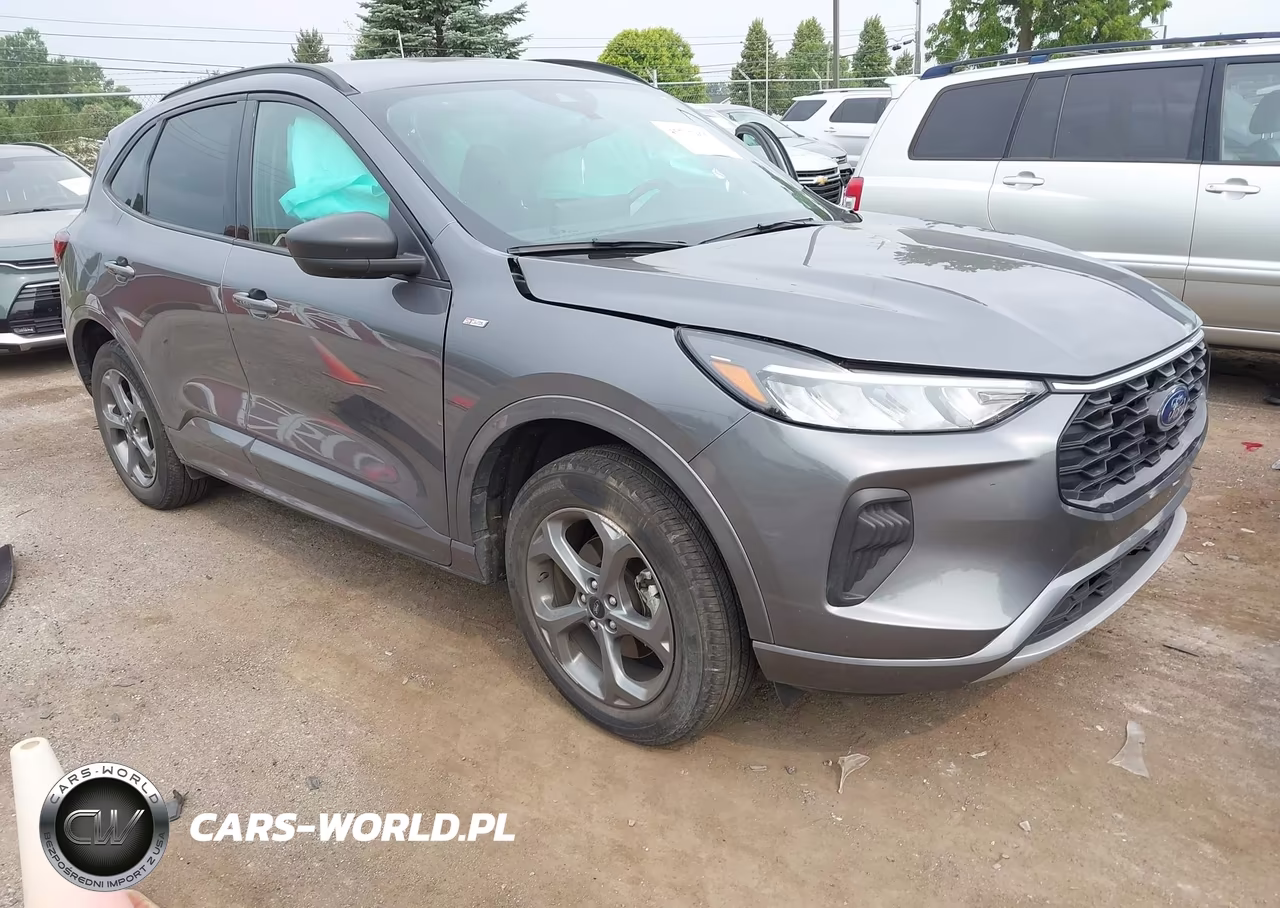 2023 Ford Escape St-Line – zdjęcie 1 z 16