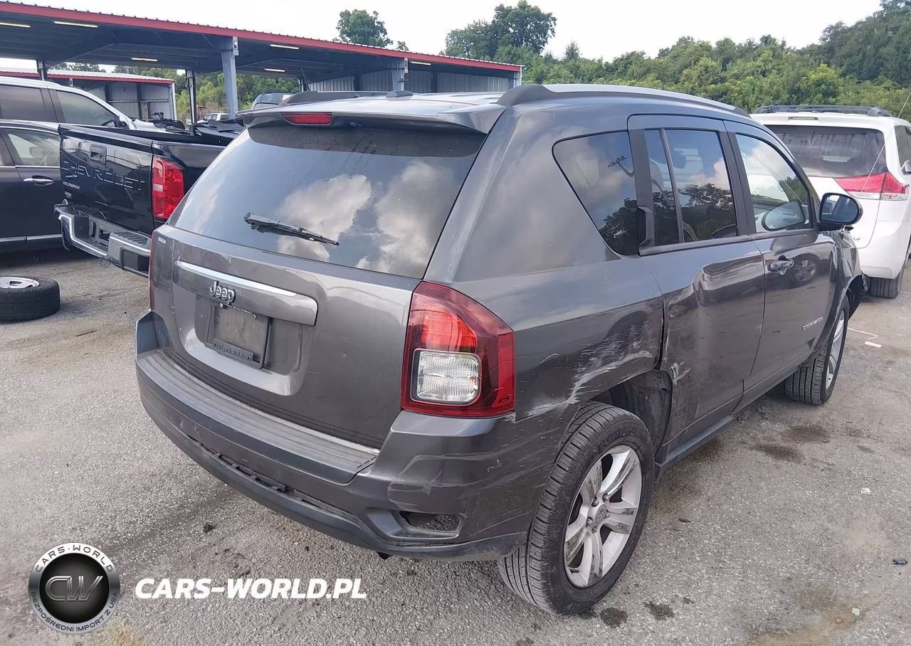 2016 Jeep Compass Sport VIN:1C4NJCBA7GD628439 - 4
