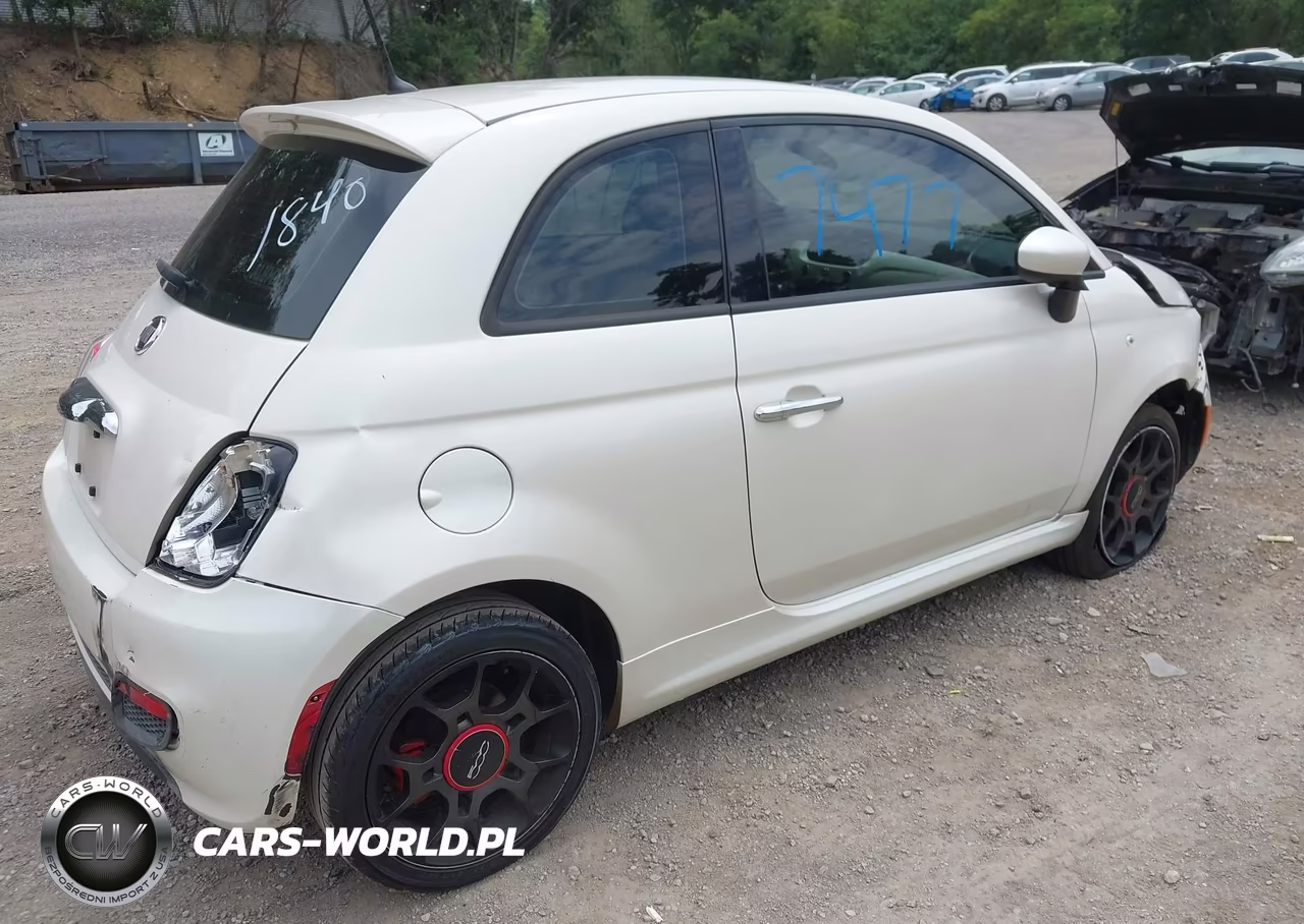 2015 Fiat 500 Sport VIN:3C3CFFBR9FT601840 - 4