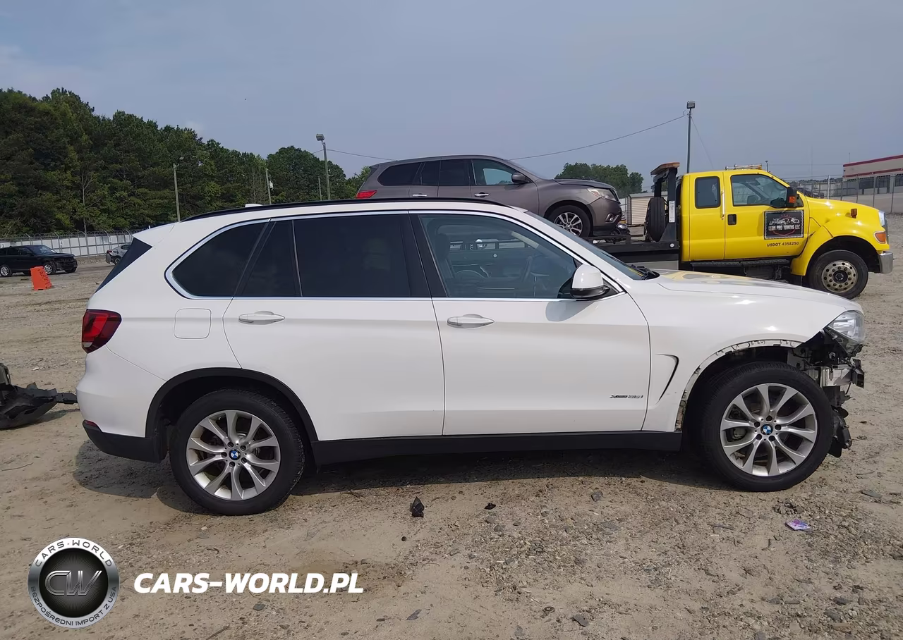 2016 BMW X5 xDrive35I VIN:5UXKR0C5XG0P22509 - 14