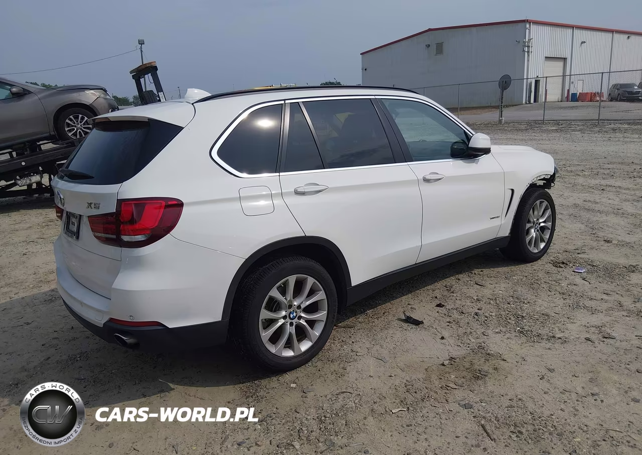 2016 BMW X5 xDrive35I VIN:5UXKR0C5XG0P22509 - 4