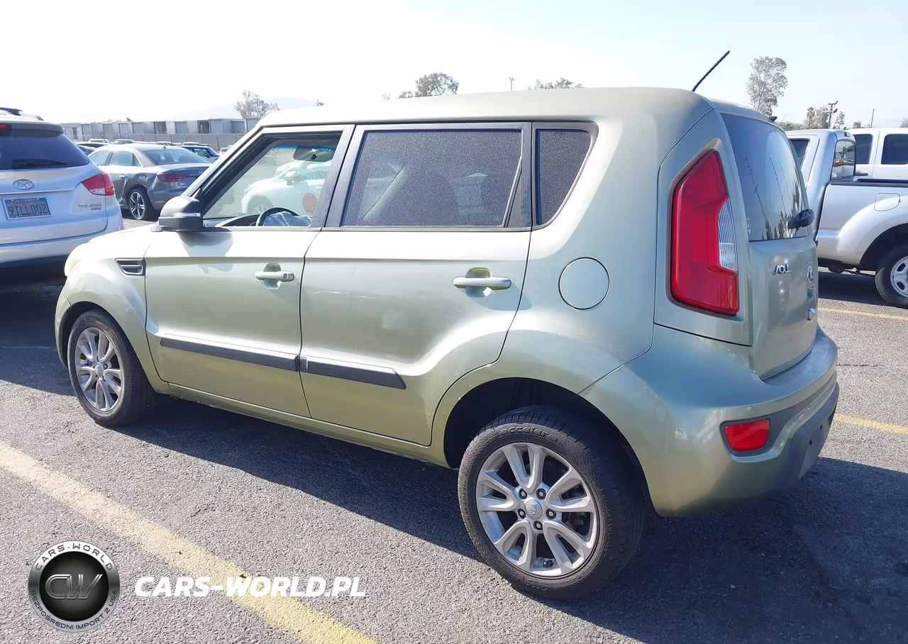 2013 Kia Soul + VIN:KNDJT2A69D7559134 - 3