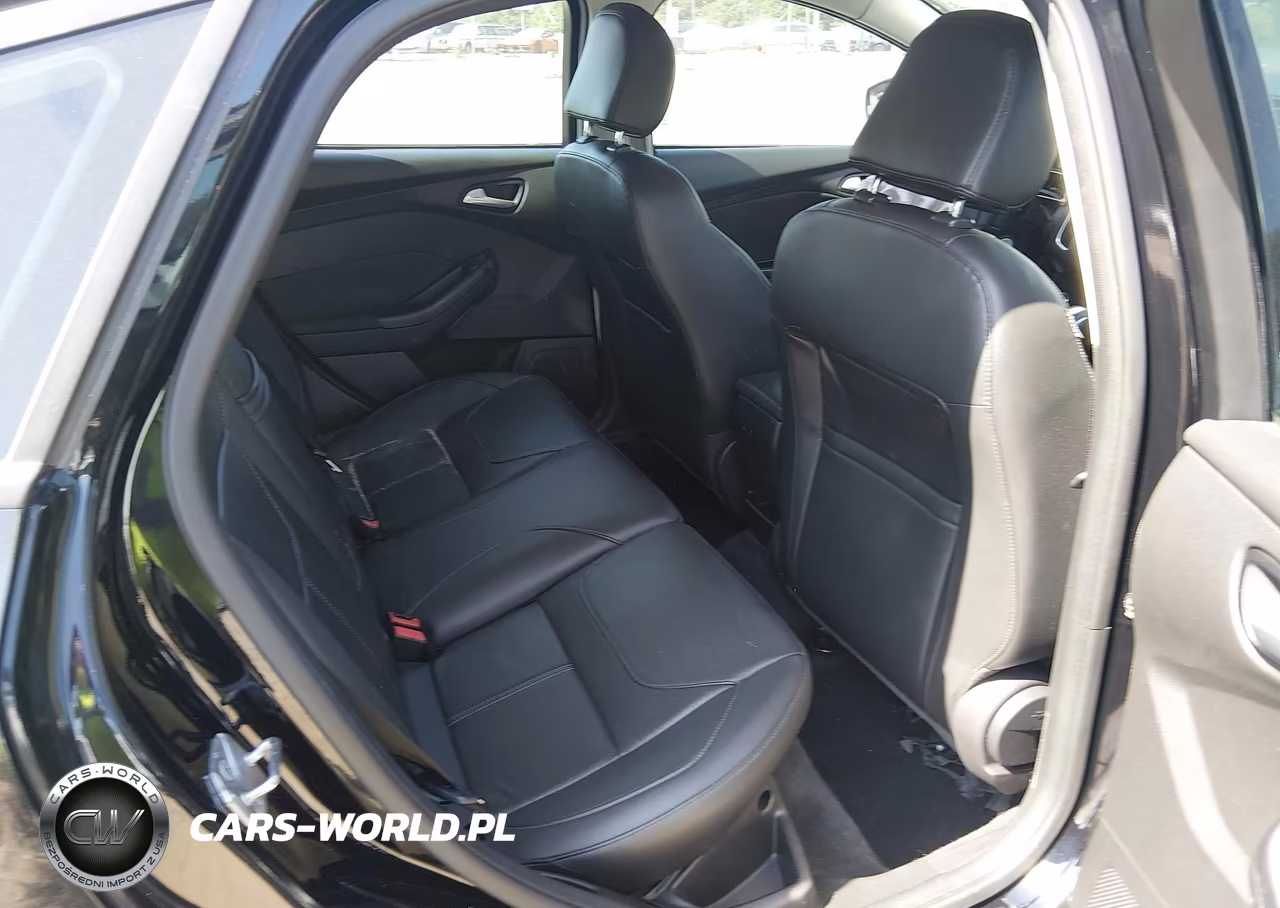 2016 Ford Focus Se VIN:1FADP3K2XGL223786 - 8