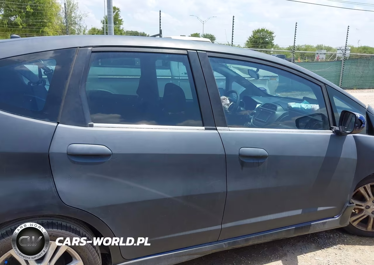 2009 Honda Fit Sport VIN:JHMGE88619S002833 - 14