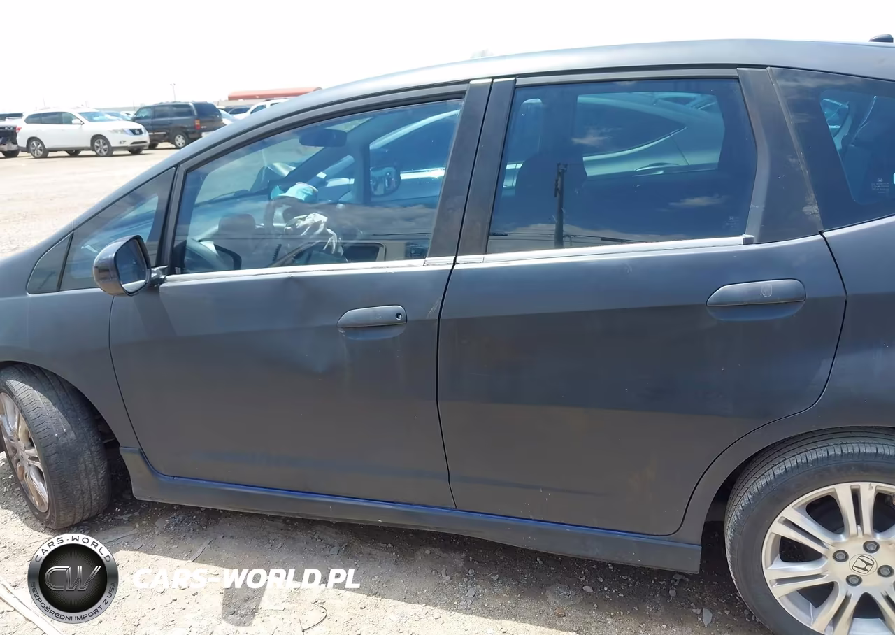2009 Honda Fit Sport VIN:JHMGE88619S002833 - 15