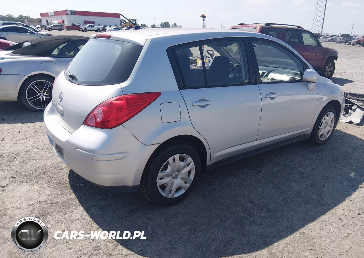 2010 Nissan Versa 1.8S VIN:3N1BC1CP4AL433097 - 4