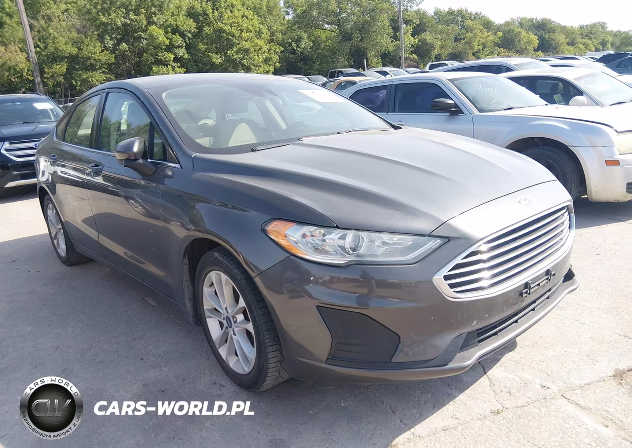 2019 Ford Fusion Se – zdjęcie 1 z 16
