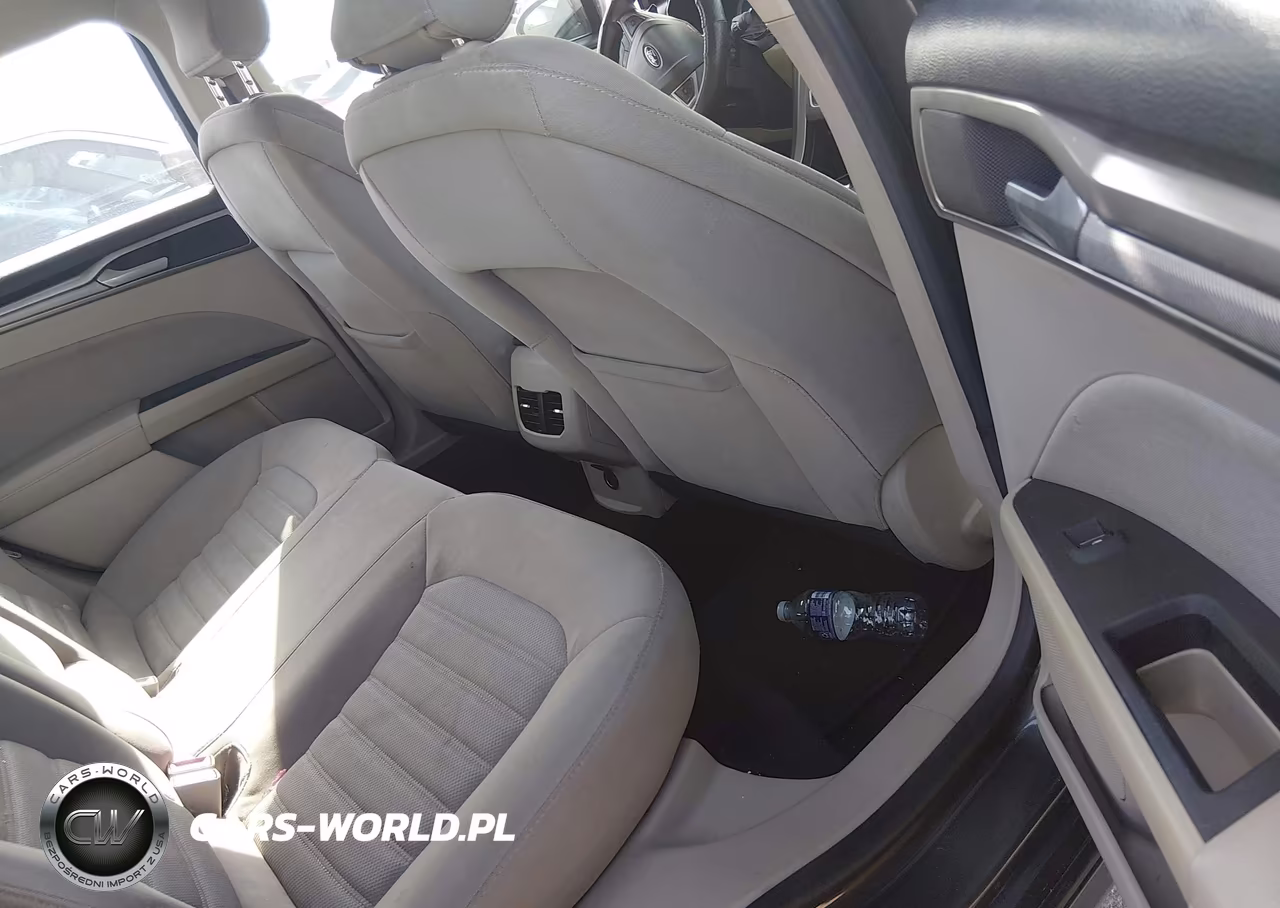 2019 Ford Fusion Se VIN:3FA6P0HD9KR103407 - 8
