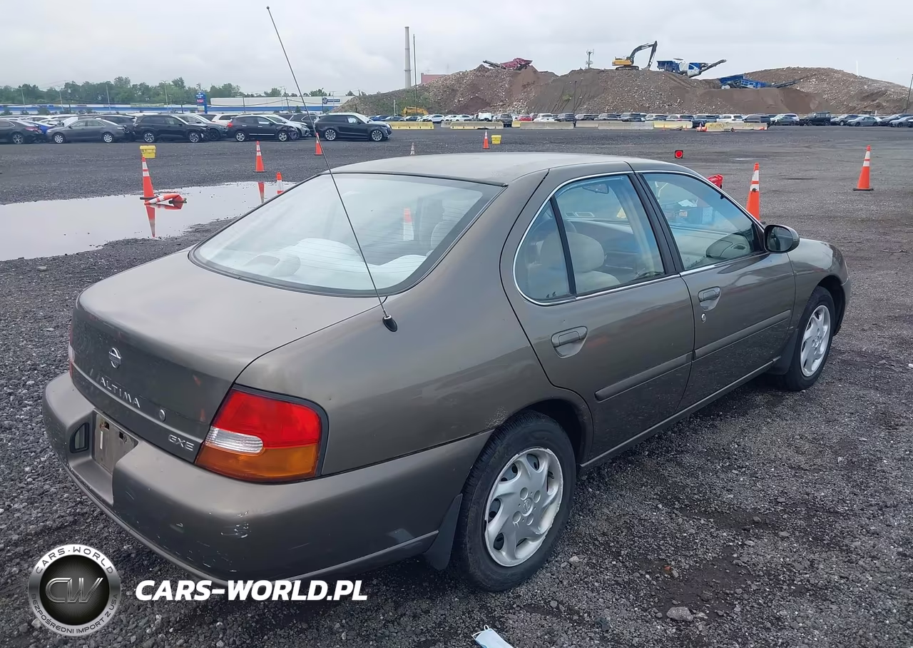 1999 Nissan Altima Gle-Gxe-Se-Se-L-Xe VIN:1N4DL01D4XC181497 - 4