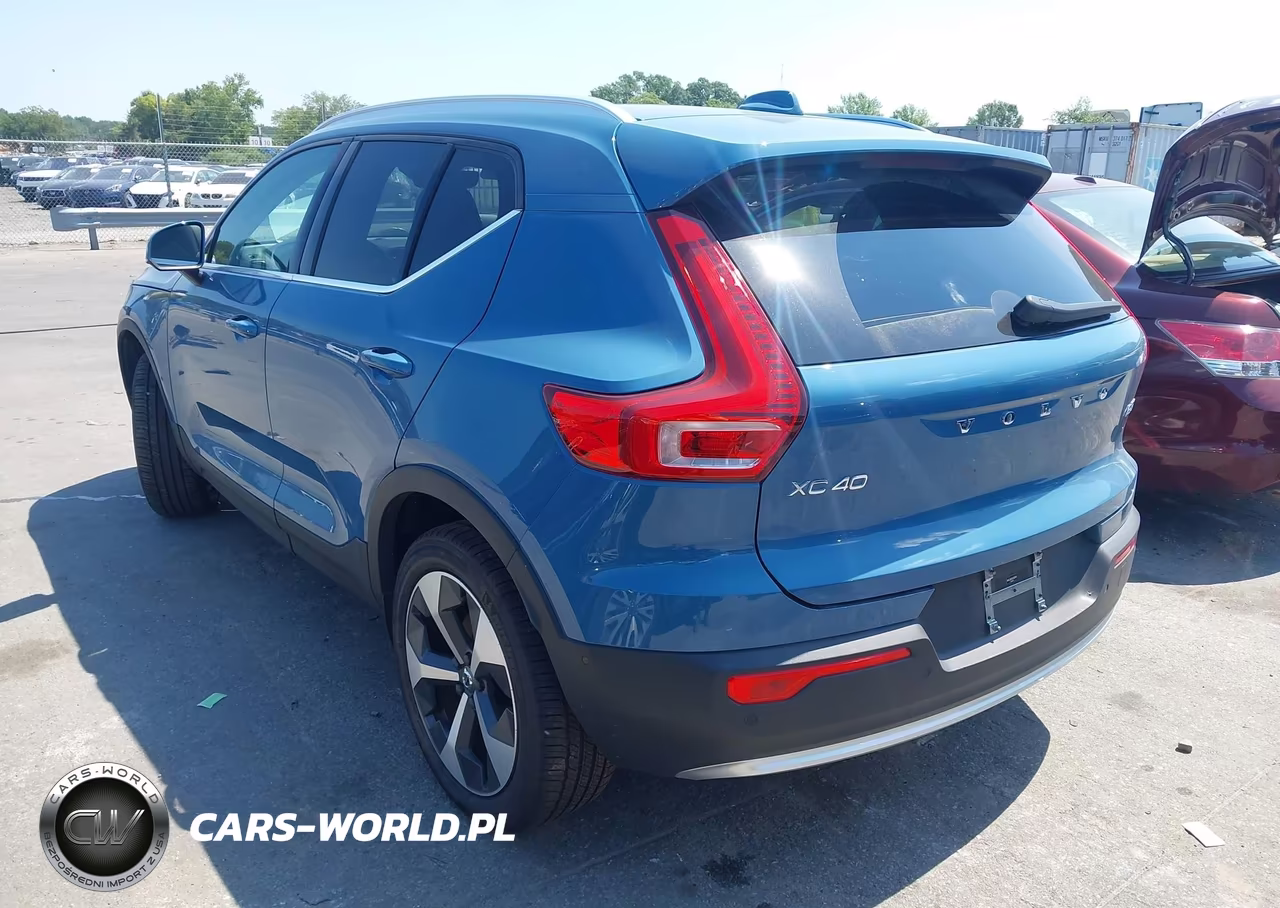 2025 Volvo Xc40 B5 Plus Bright Theme VIN:YV4L12UE7S2587541 - 3