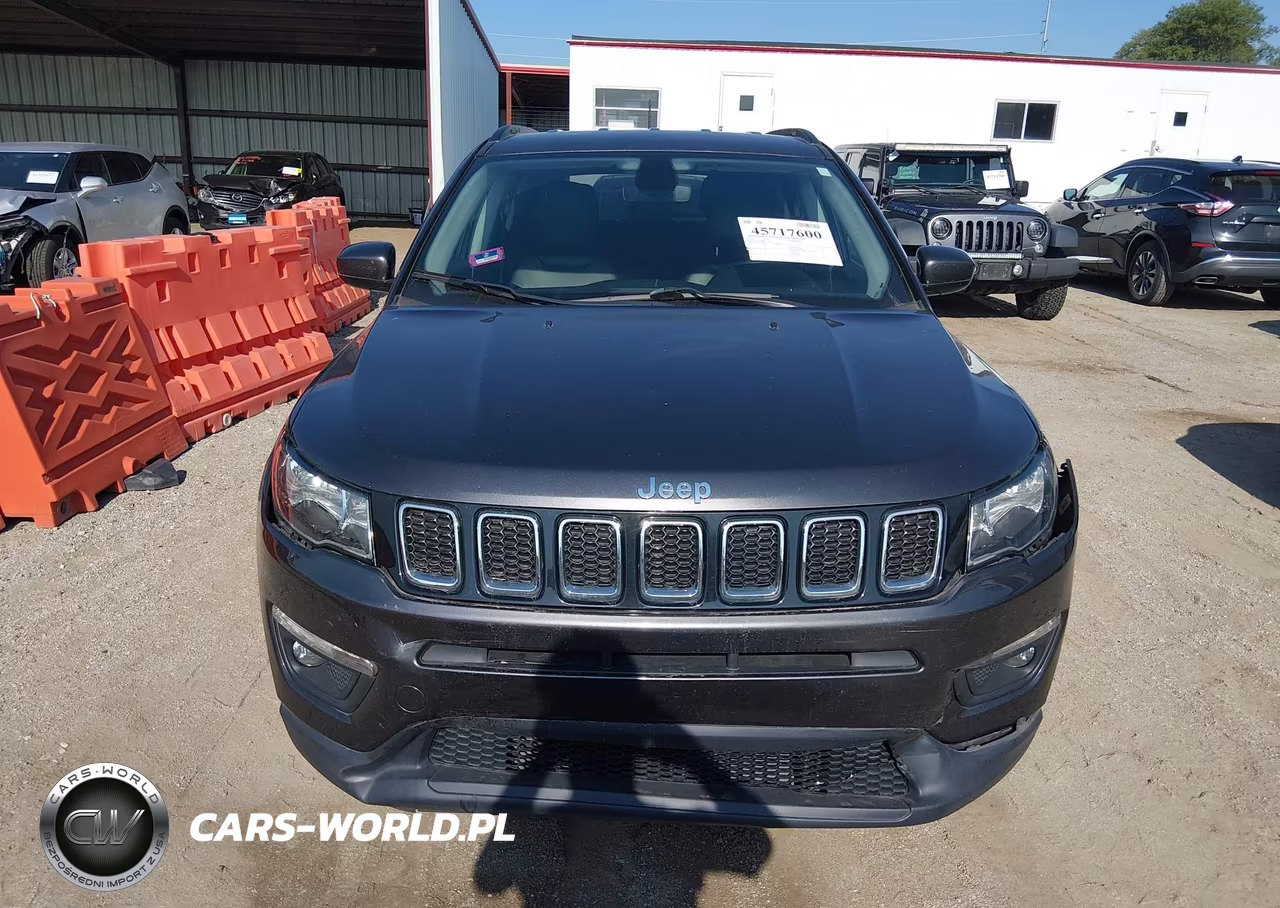 2019 Jeep Compass Latitude 4X4 VIN:3C4NJDBB2KT654125 - 12