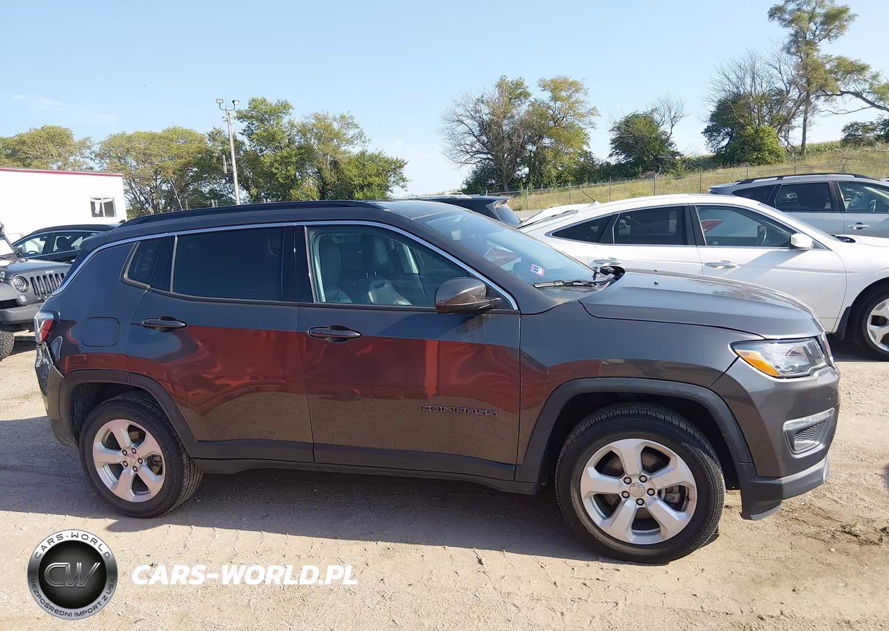 2019 Jeep Compass Latitude 4X4 VIN:3C4NJDBB2KT654125 - 13