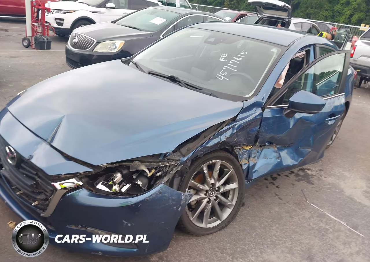 2018 Mazda Mazda3 Touring VIN:3MZBN1V32JM207567 - 2