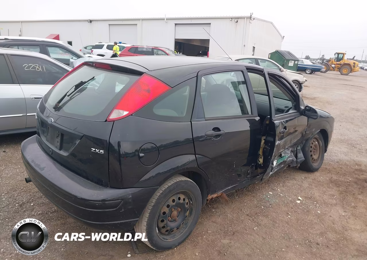 2005 Ford Focus Zx5 VIN:3FAFP37N65R131505 - 4