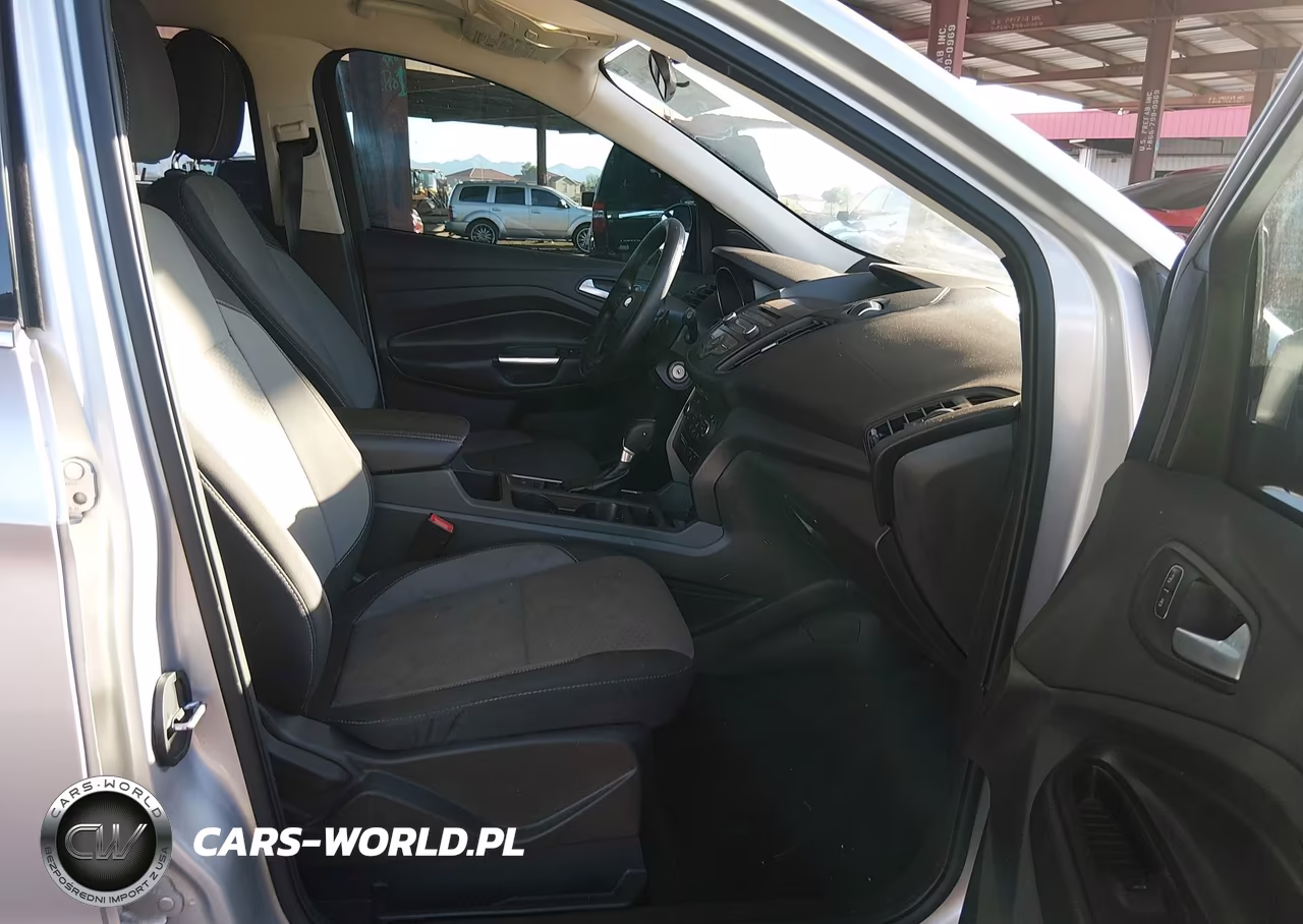 2017 Ford Escape Se VIN:1FMCU9GD8HUE18529 - 5