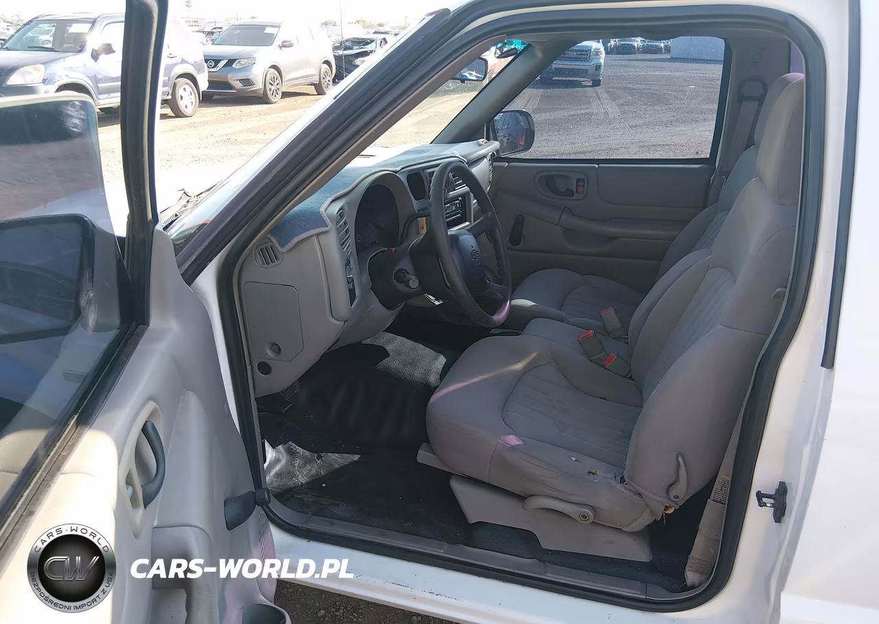 2003 Chevrolet S Truck VIN:1GCCS14XX38223026 - 5