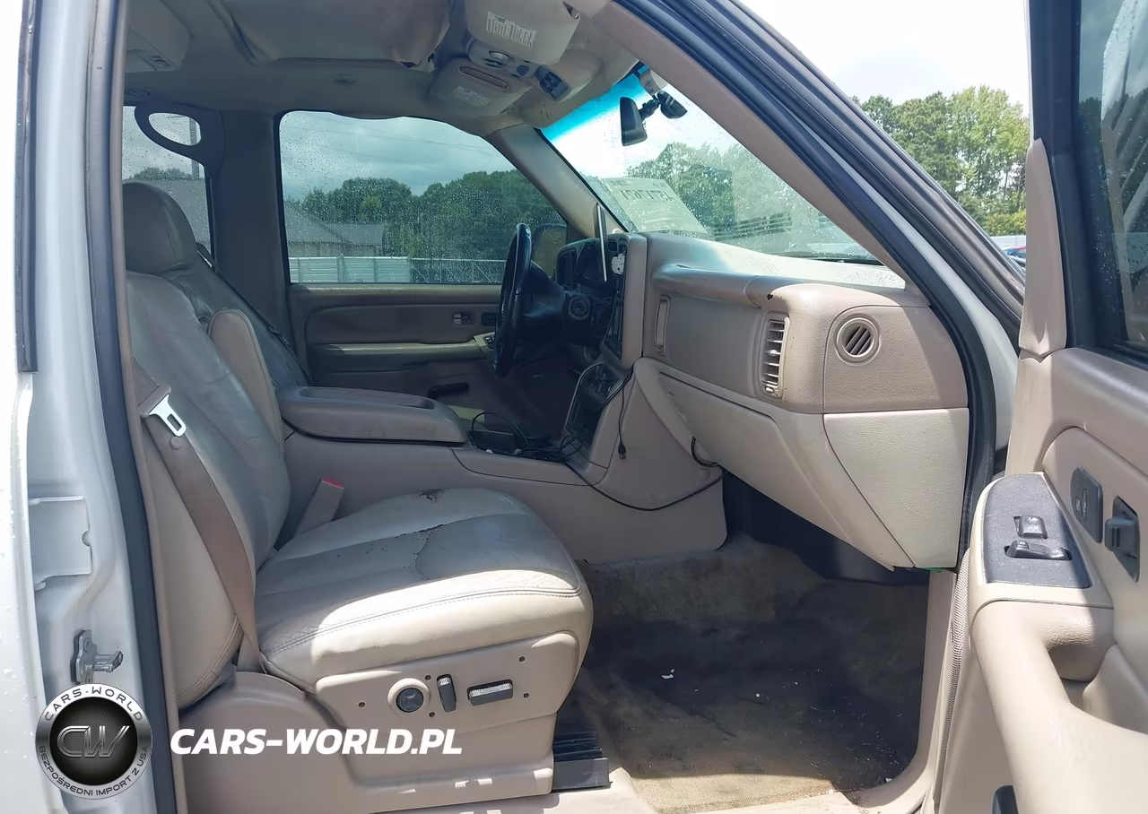 2005 Chevrolet Tahoe Lt VIN:1GNEC13T15R102944 - 5