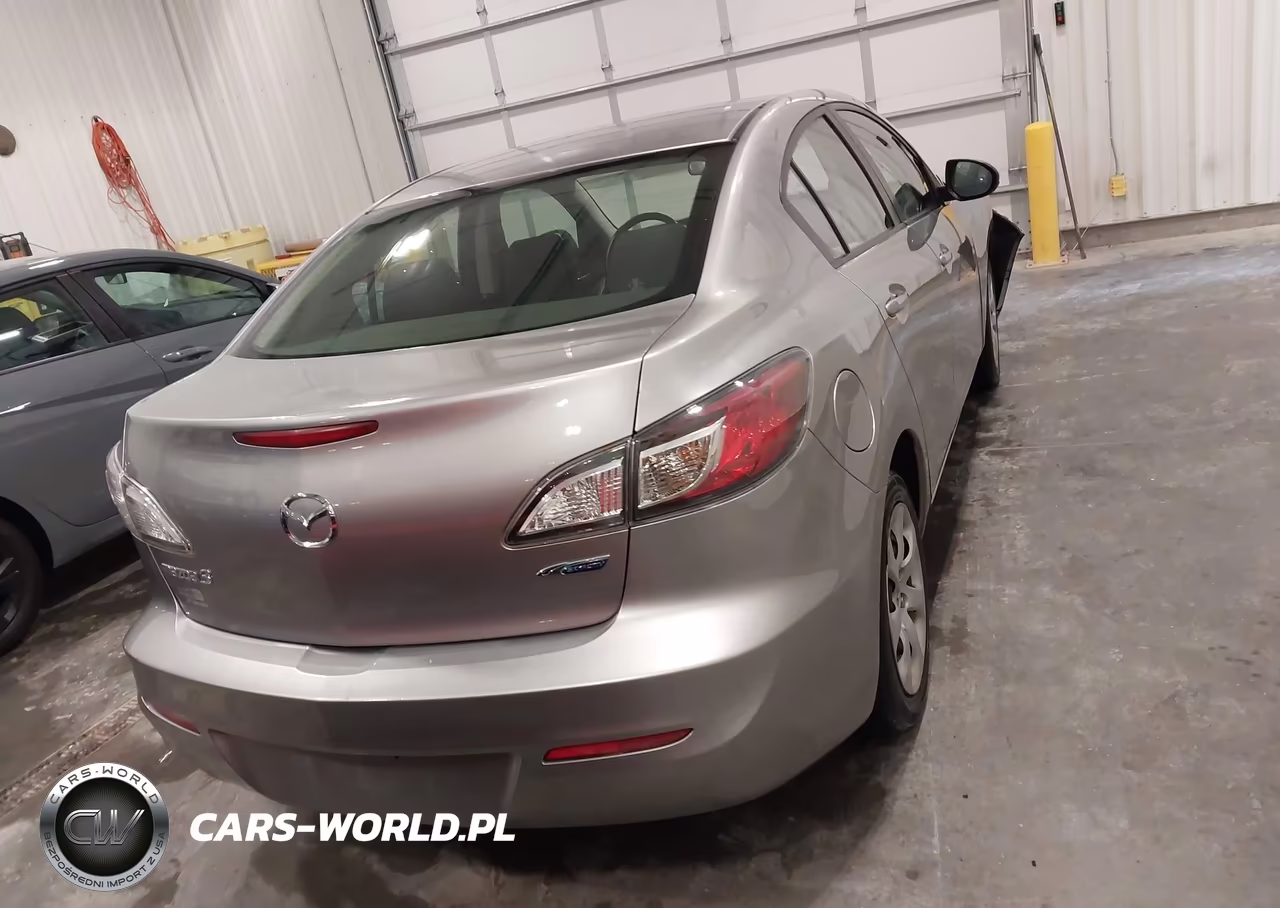 2013 Mazda Mazda3 I Sport VIN:JM1BL1U76D1714261 - 16