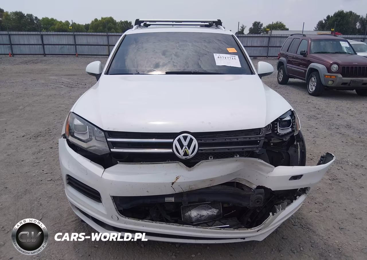 2014 Volkswagen Touareg 3.6L R-Line VIN:WVGDF9BP8ED004503 - 12