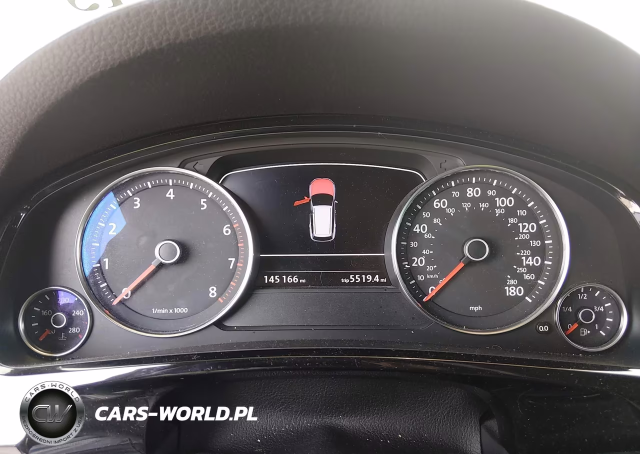 2014 Volkswagen Touareg 3.6L R-Line VIN:WVGDF9BP8ED004503 - 7