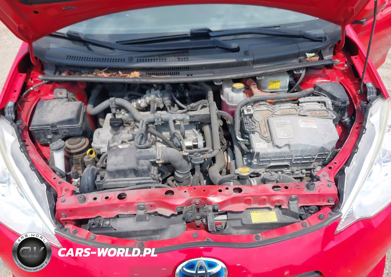 2014 Toyota Prius C Four VIN:JTDKDTB35E1567876 - 10