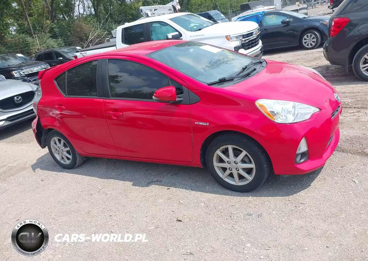 2014 Toyota Prius C Four VIN:JTDKDTB35E1567876 - 13
