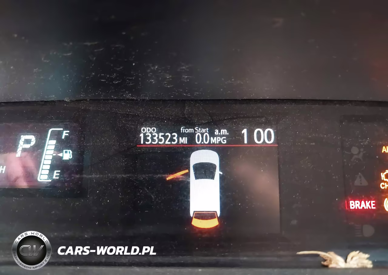 2014 Toyota Prius C Four VIN:JTDKDTB35E1567876 - 15