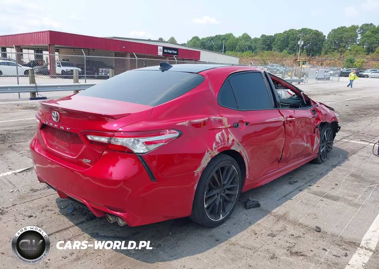 2019 Toyota Camry Xse VIN:4T1B61HK6KU170955 - 4