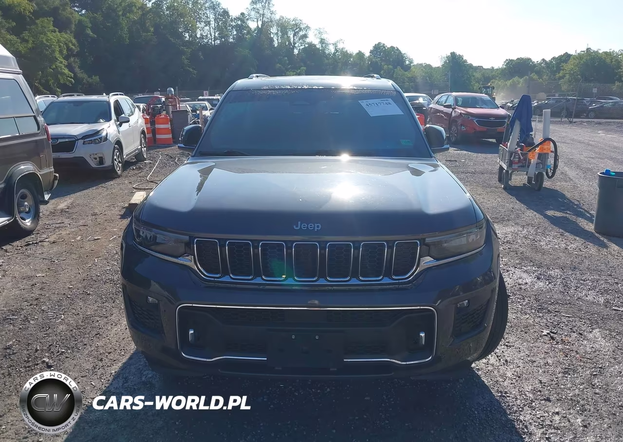 2023 Jeep Grand Cherokee L Overland 4X4 VIN:1C4RJKDGXP8809900 - 12