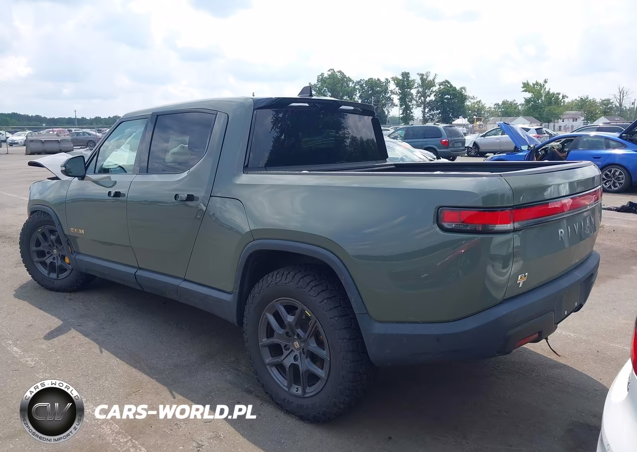 2022 Rivian R1T Launch Edition VIN:7FCTGAAL6NN002444 - 3