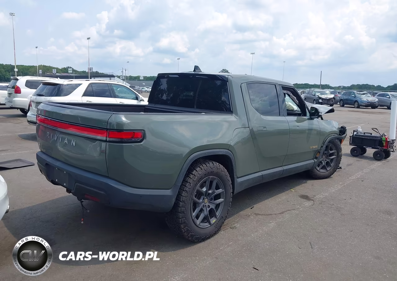 2022 Rivian R1T Launch Edition VIN:7FCTGAAL6NN002444 - 4