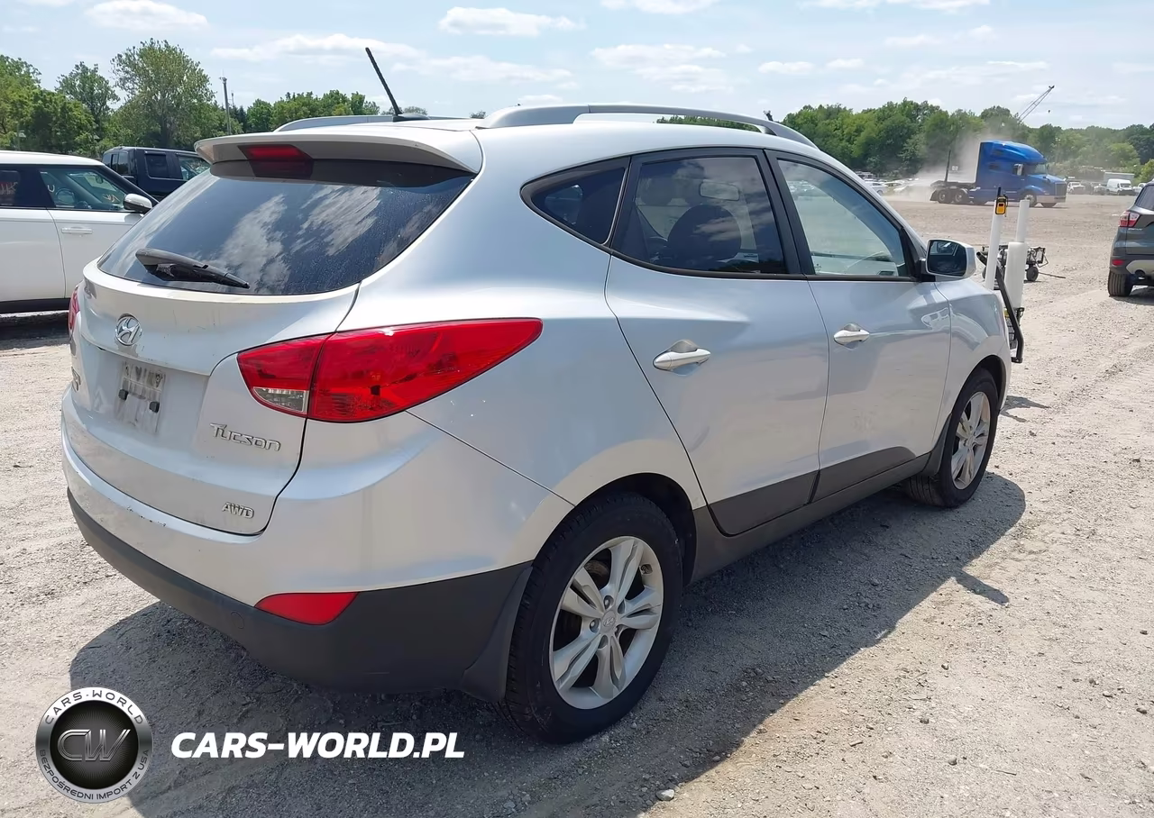 2011 Hyundai Tucson Gls VIN:KM8JUCAC8BU186297 - 4