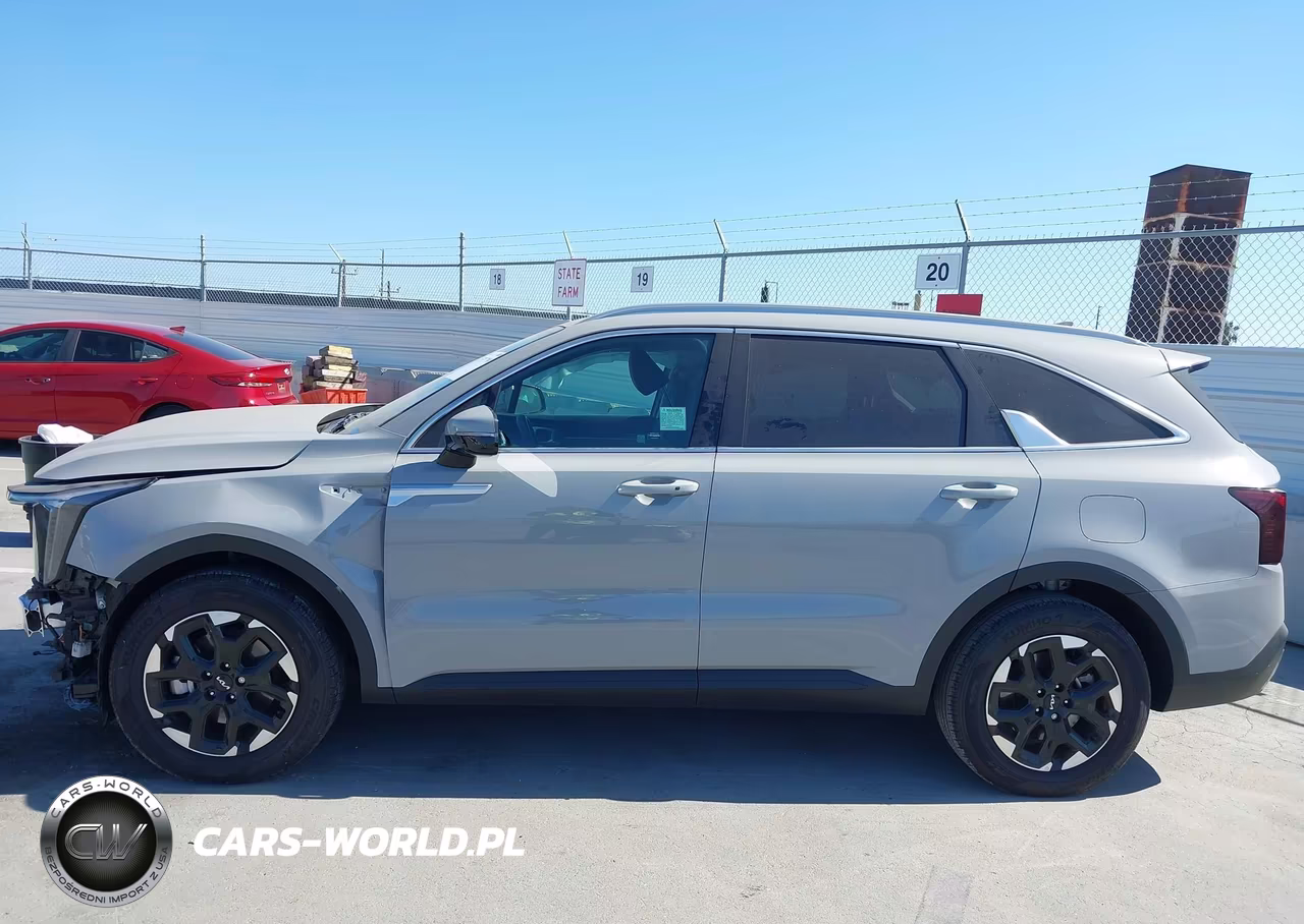 2025 Kia Sorento S VIN:5XYRL4JCXSG346729 - 14
