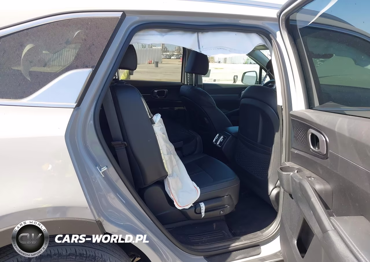 2025 Kia Sorento S VIN:5XYRL4JCXSG346729 - 8