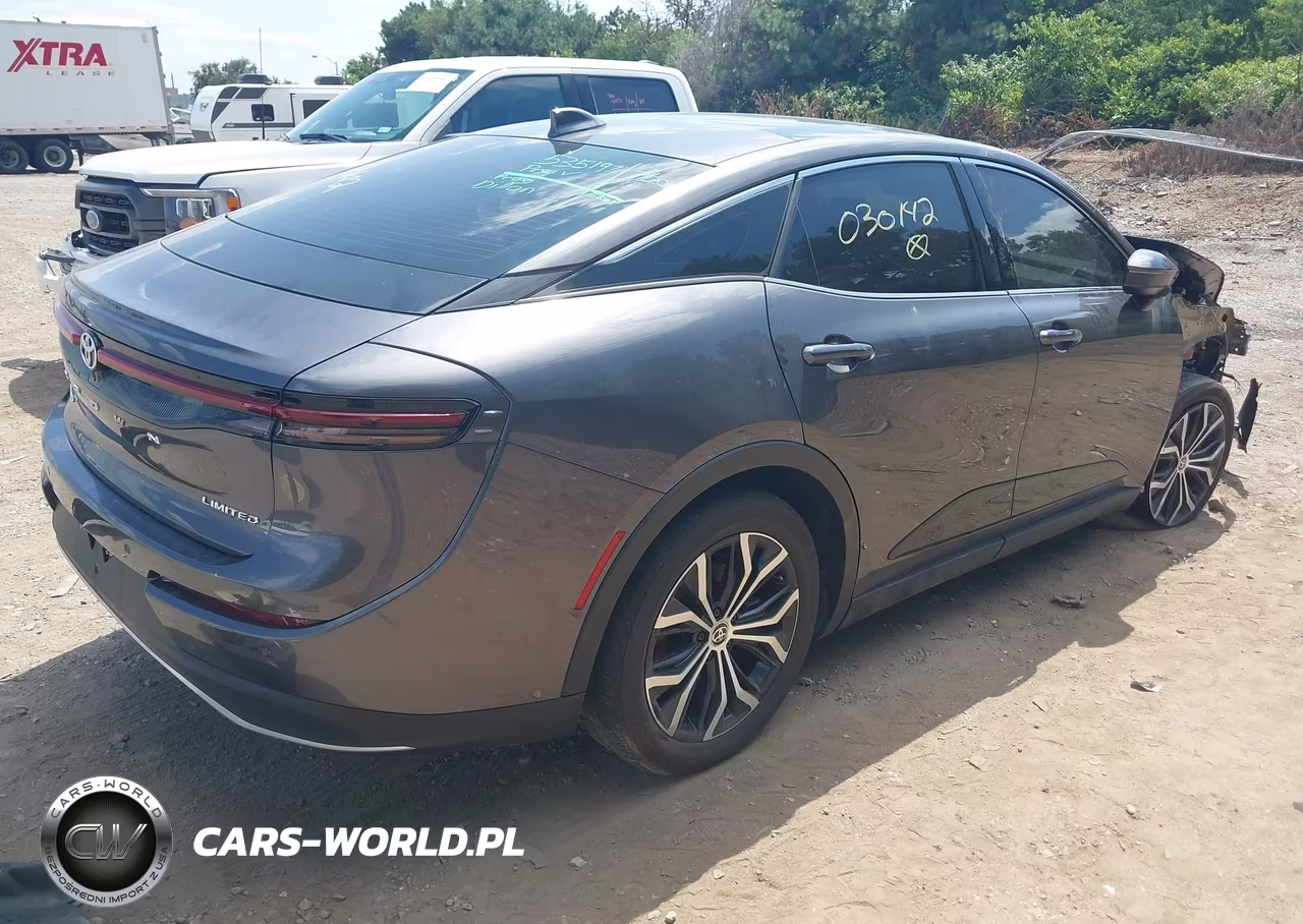 2024 Toyota Crown Limited VIN:JTDAAAAF6R3030142 - 4