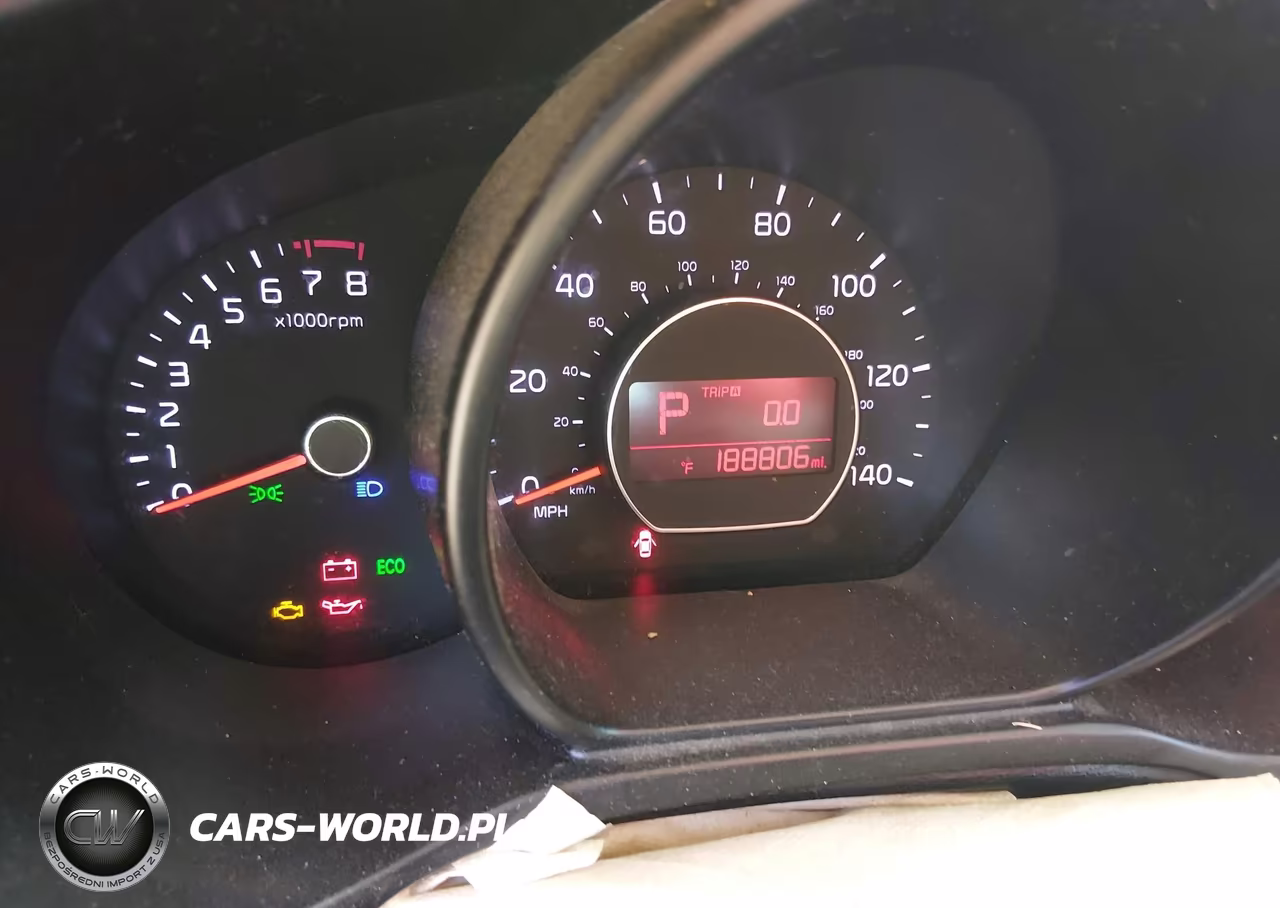 2016 Kia Soul VIN:KNDJN2A29G7318640 - 7